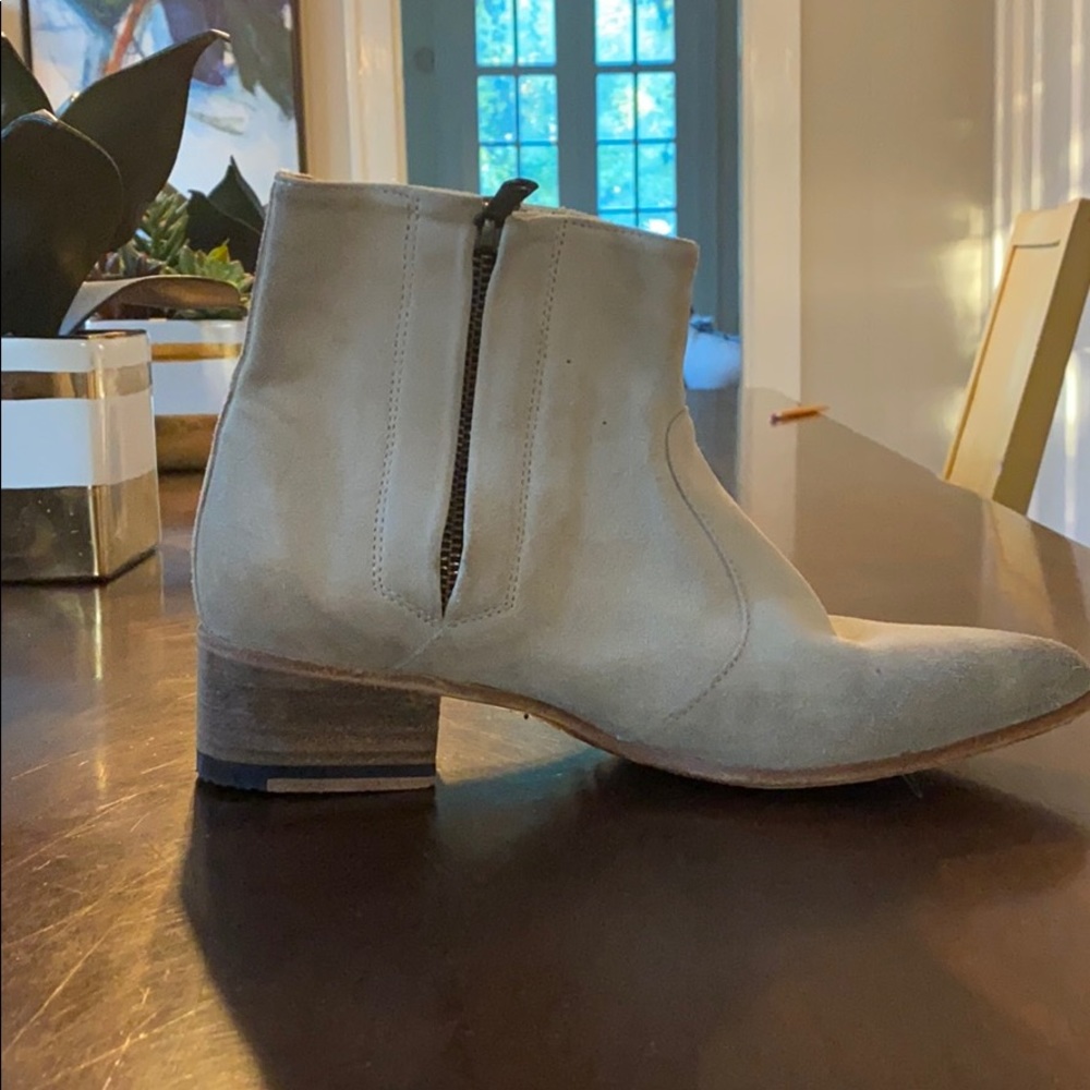 Billy Reid booties hand made in Italy. Size 61/2